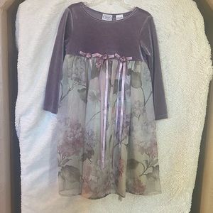 Girls long-sleeved dress